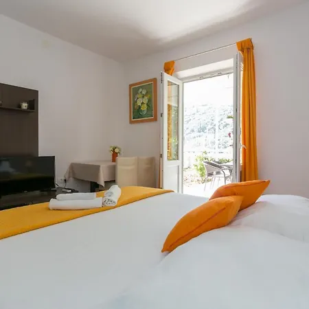Room Nika Gæstehus