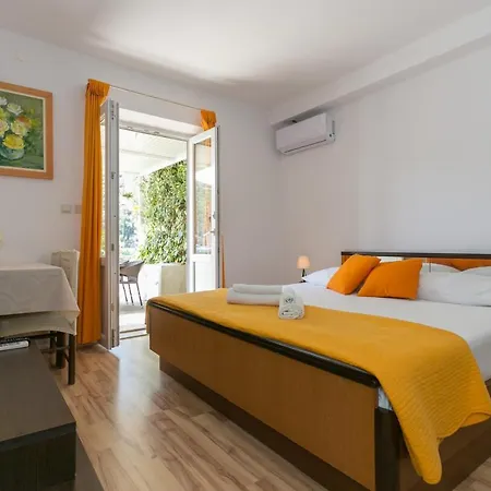Room Nika Gæstehus