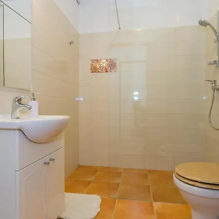 Room Nika Gæstehus 4*